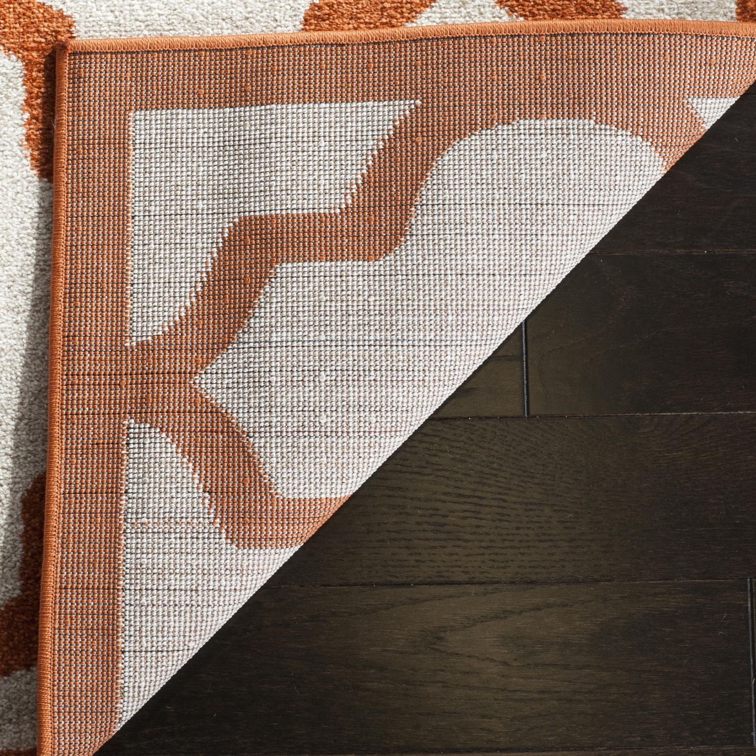 Safavieh Amherst Roderick Geometric Area Rug