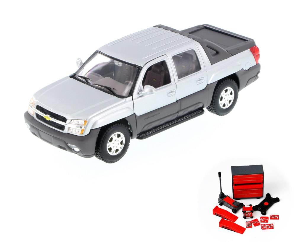 Black 22094-1/24 Scale Diecast Model Toy Car Welly 2002 Chevy Avalanche Pick Up Truck