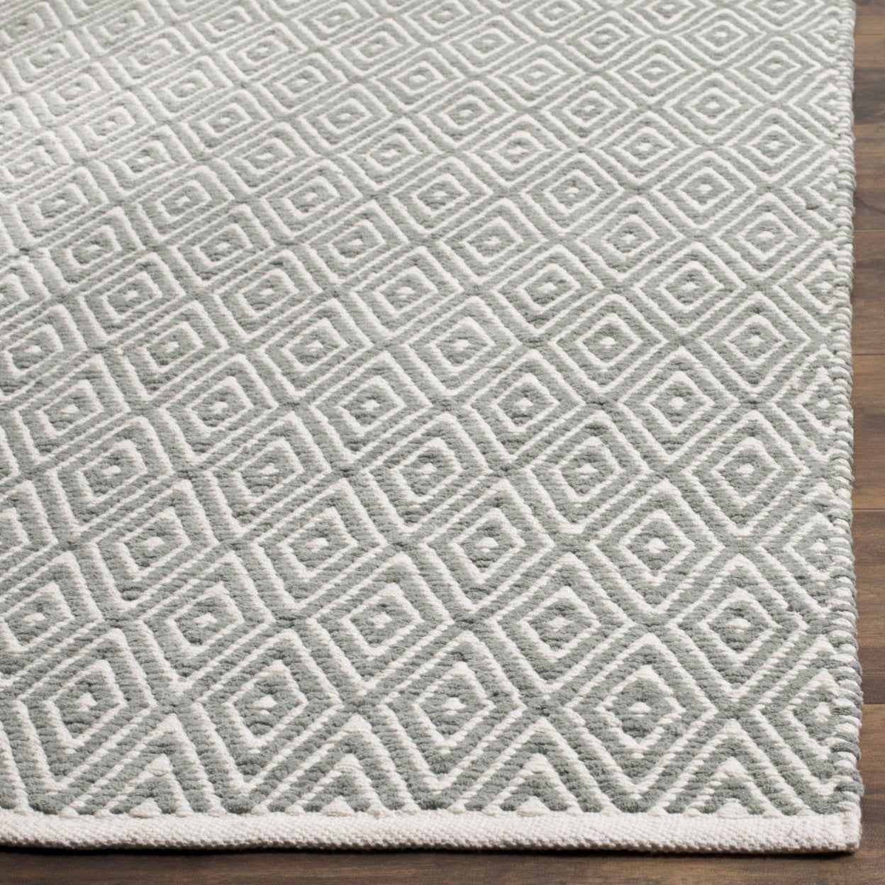SAFAVIEH Boston Victoria Geometric Cotton Area Rug, Grey, 4' x 6'
