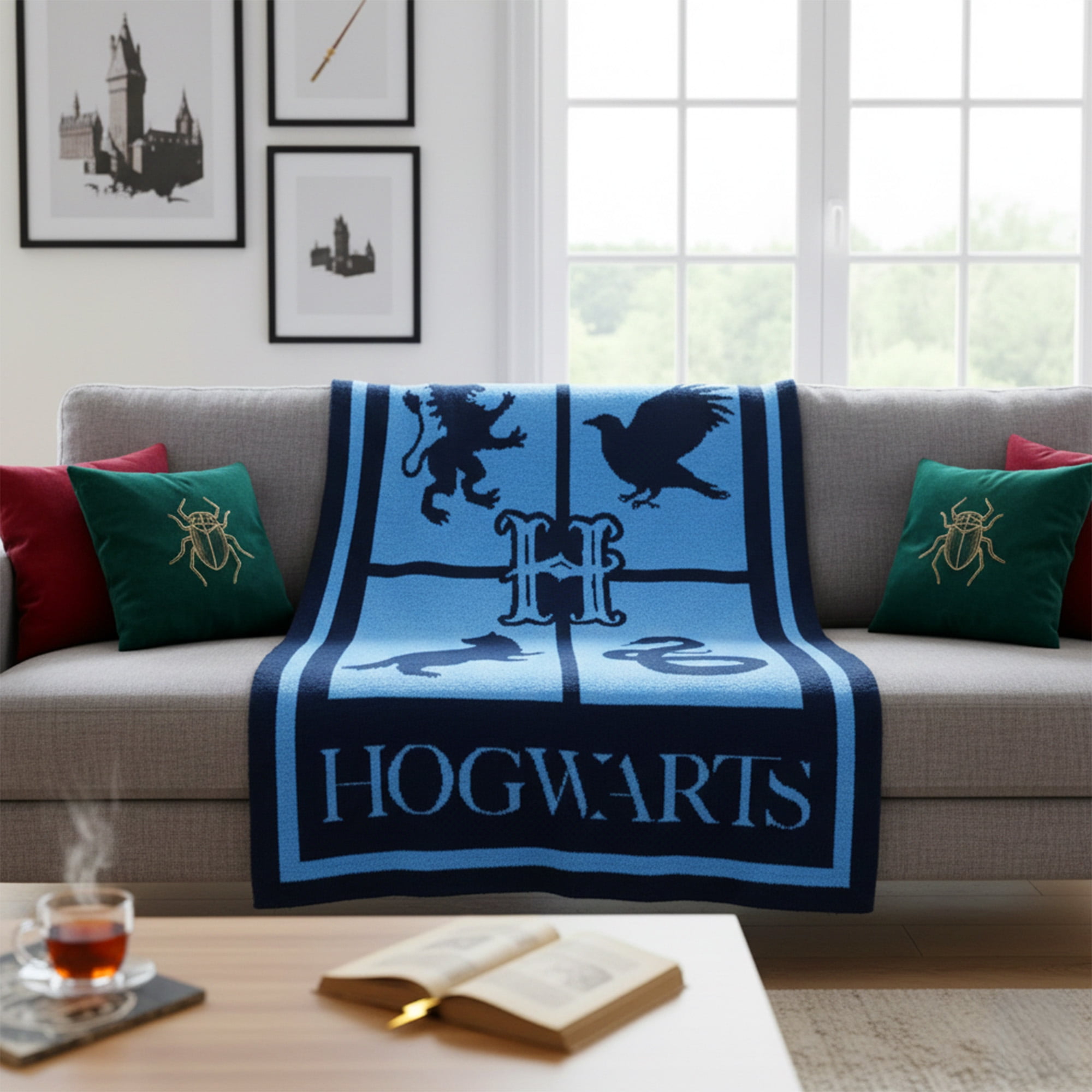 Harry Potter Throw Blanket 50x70 – Hogwarts House Mascots Cozy Throw, Soft Feather Yarn, Official Wizarding World Gift