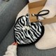 thumbnail image 3 of Bolso Con Asa Superior Bolsa de felpa cálidos suaves retro para mujer de teléfono mullidos de todo fósforo de otoño invierno Likrtyny Para Estrenar, 3 of 5
