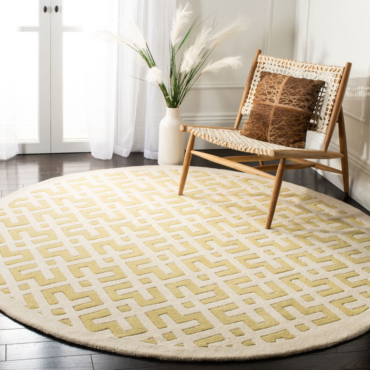 SAFAVIEH Chatham Jackson Geometric Wool Area Rug, Light Gold/Ivory, 8' x 10'