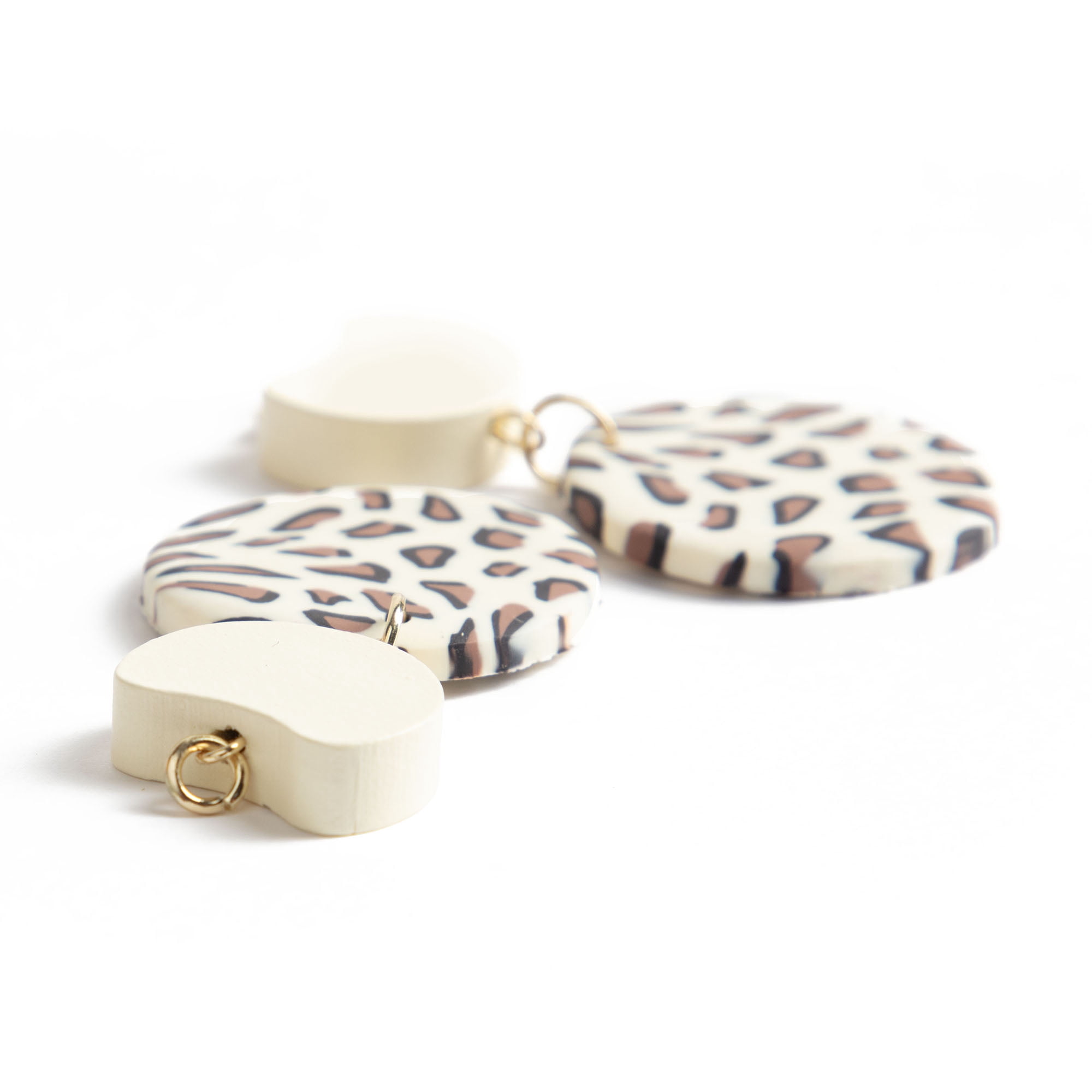 (2 pack) Cousin DIY Cheetah Print Jewelry Dangle Accents, Polymer Clay/Metal, 2 Piece Set, Unisex, Adults