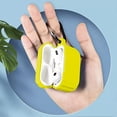 thumbnail image 2 of Funda silicón Gadget Collection Mx para Airpods Pro 2ª Generación con gancho amarillo, 2 of 4