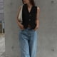 thumbnail image 2 of Chaleco corto de punto FindThy para mujer, cuello en V, con botones, negro, 2 of 5