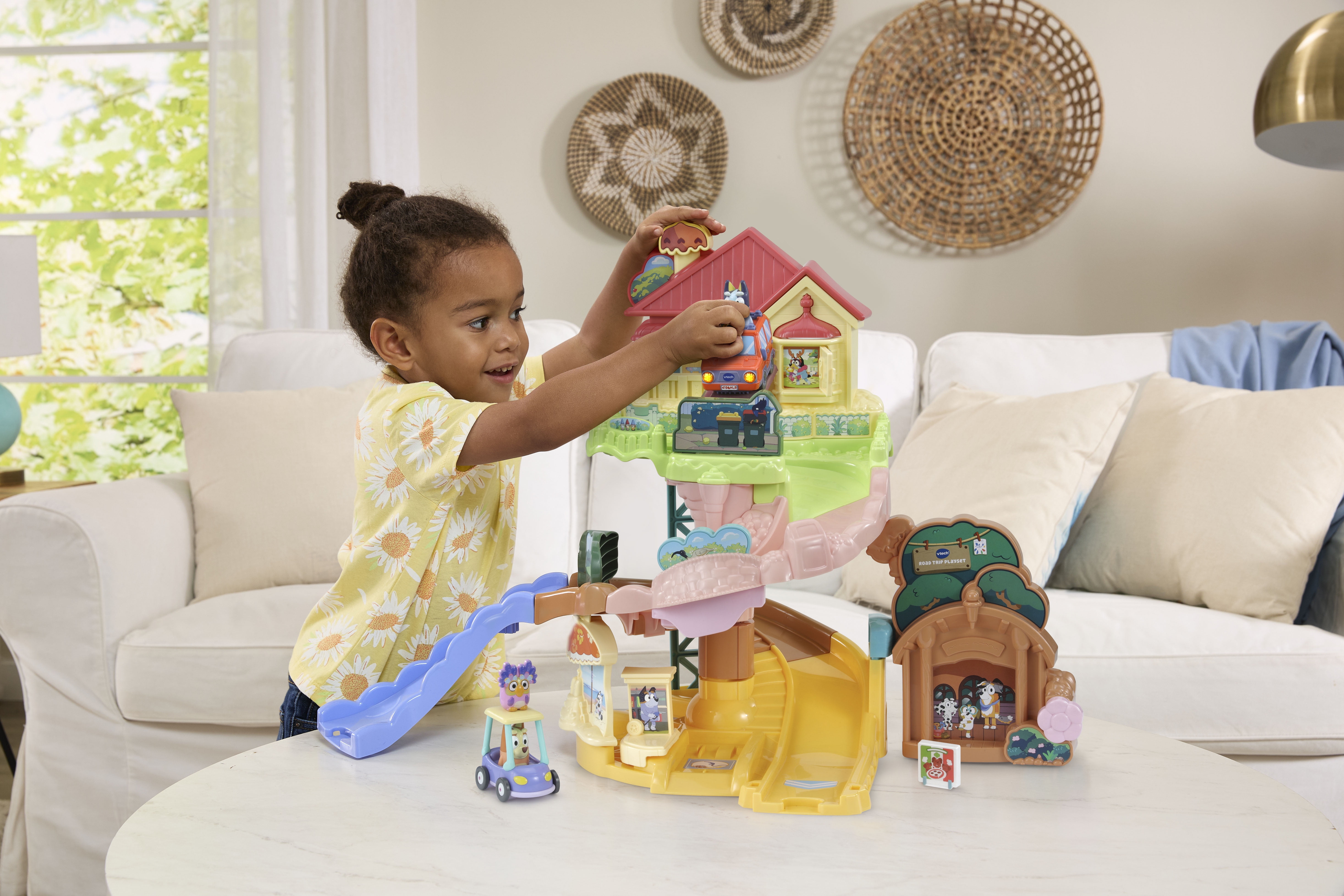 VTech, Bluey Road Trip Electronic Playset, Includes Heeler 4WD Car and a Bonus Bingo Car, Toys for Kids 3-6 Years