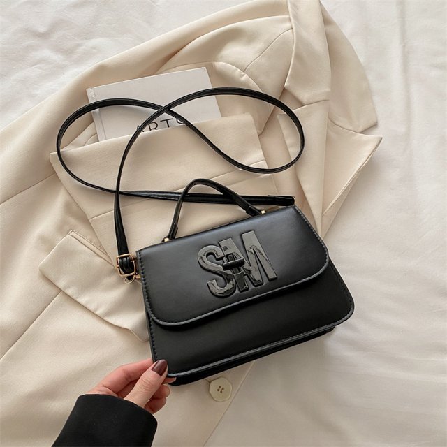 Bolso cuadrado pequeño de estilo nuevo y de alto valor, de color puro y ambiente sencillo, estilo europeo y americano, bolso de mano informal de gran capacidad, bolso de mensajero para mujer