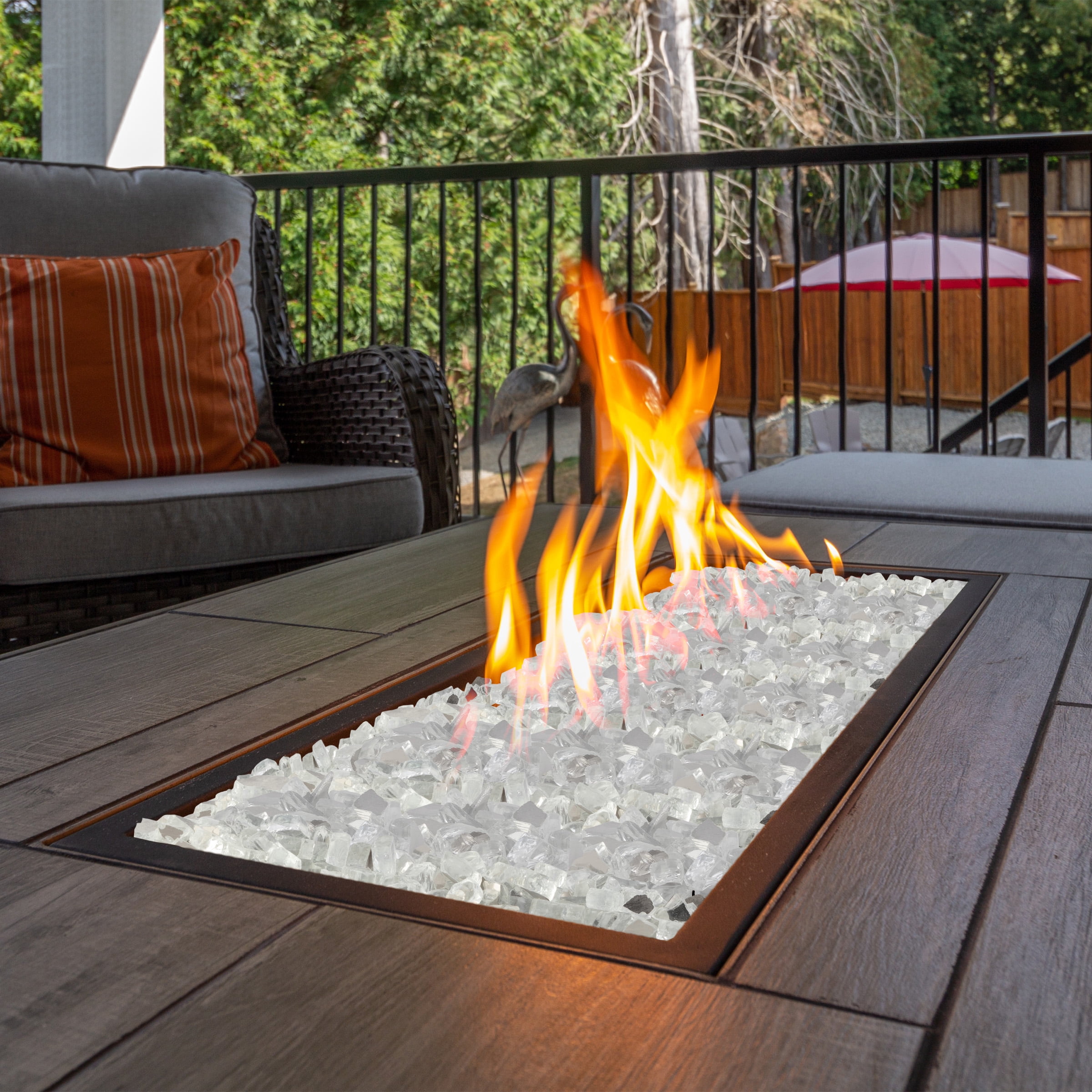 Pure Garden 10lbs Fire Pit Glass - 1/2-Inch Glass Rocks, Diamond Clear