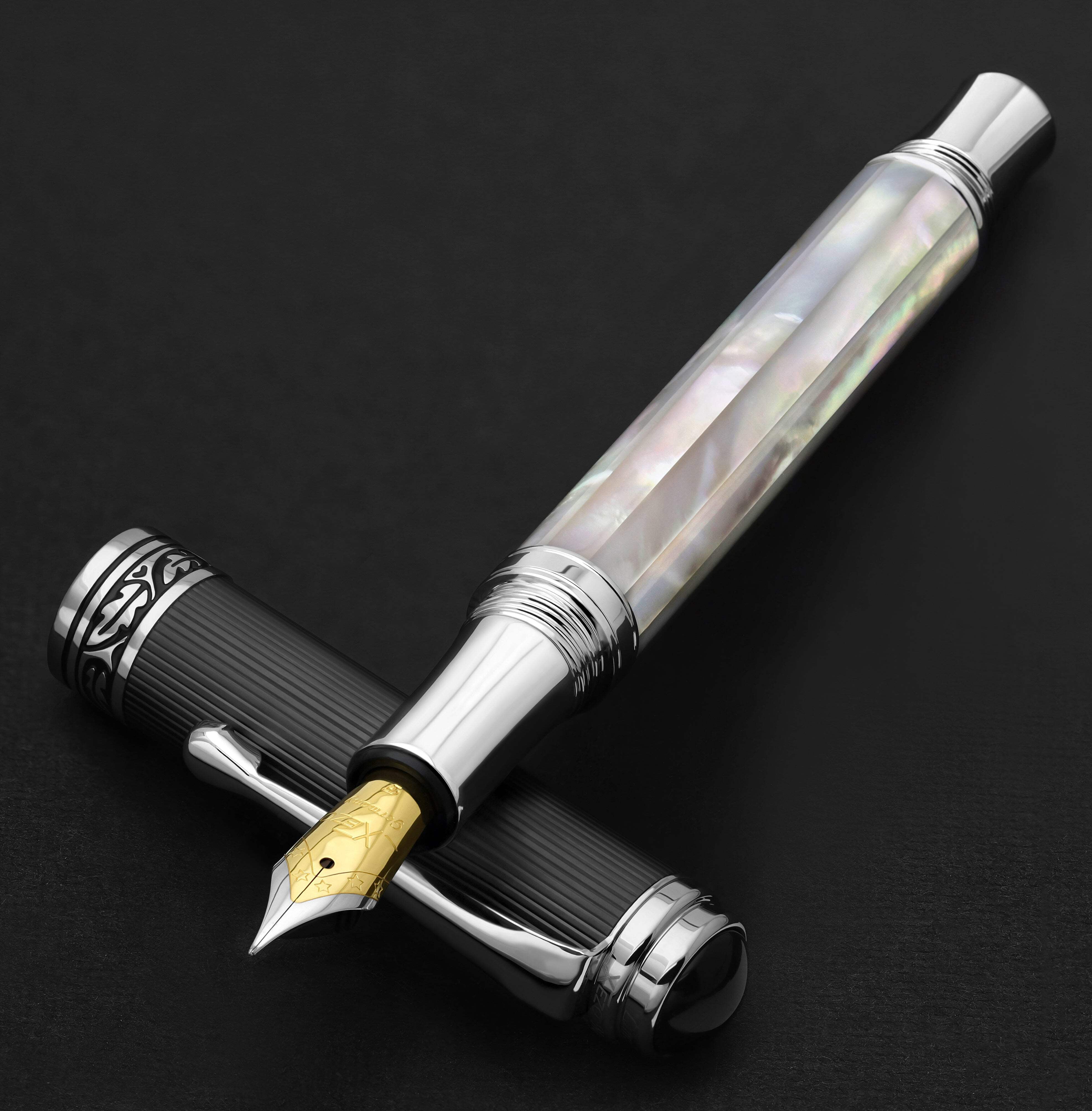 Xezo Xezo Maestro® Oceanic White Mother of Pearl Fountain Pen (Fine Nib) - DLC (Diamond-Like Coating) PVD Cap