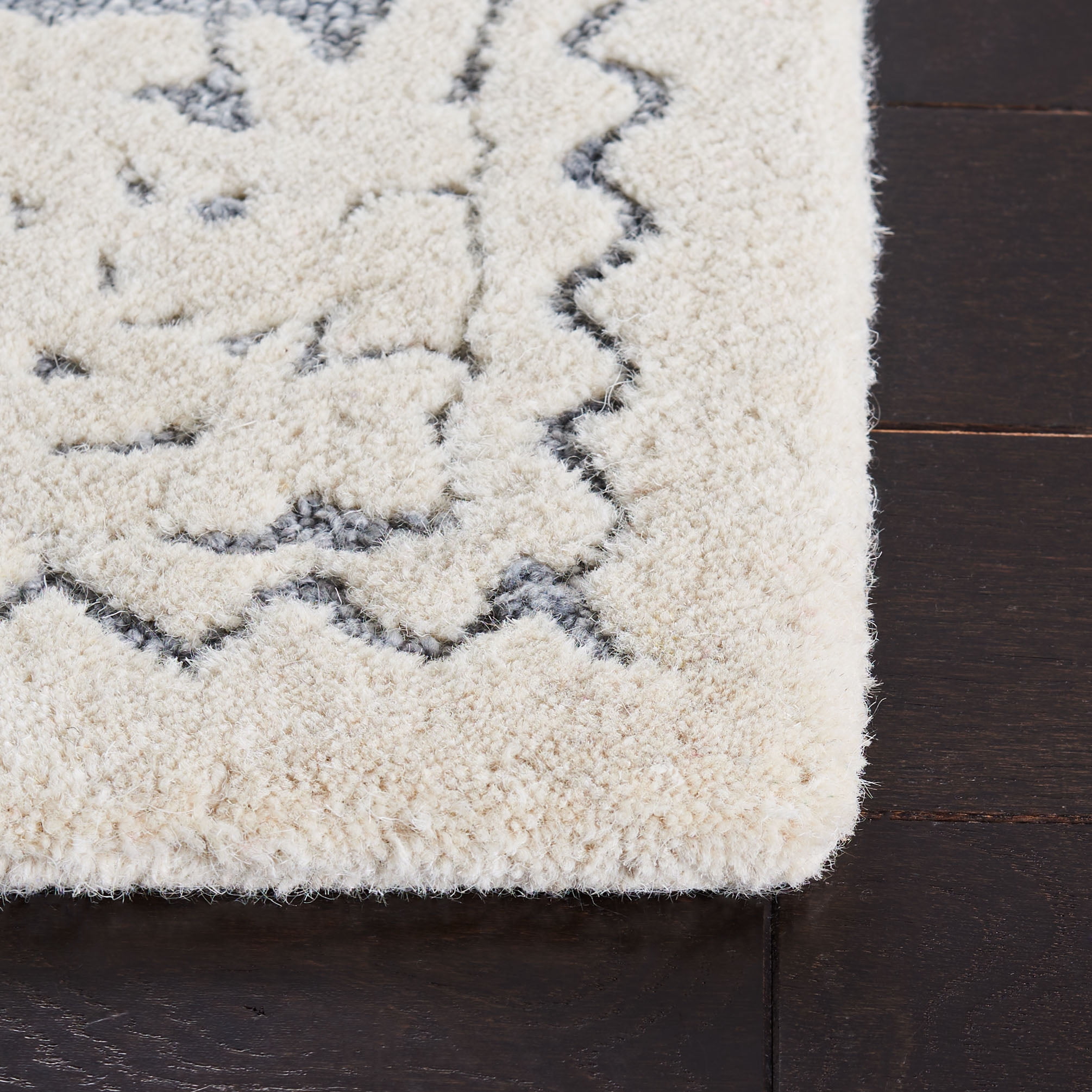 Safavieh Micro-Loop Antonio Medallion Runner Rug, Light Blue/Ivory, 2'3" x 8'
