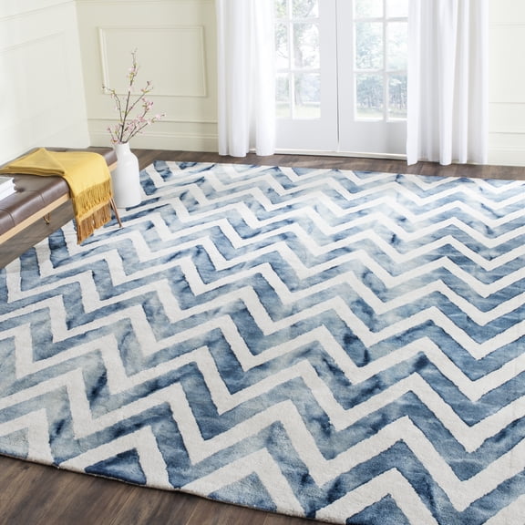 Safavieh Dip Dye Lara Distressed Wool Area Rug, Ivory/Navy, 9' x 12'