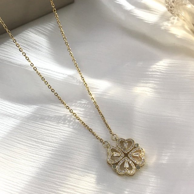 Collar de acero de titanio con trébol de cuatro hojas y múltiples usos para mujer, diseño de sentido de alto nivel, luz, lujo, amor, corazón, cadena de clavícula, collar de moda