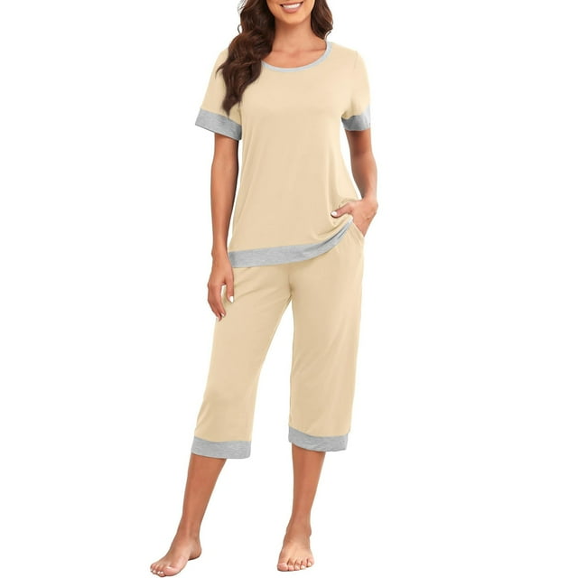 VKOYWKM Women's 2 Piece Outfits Trendy Color Block Sweatsuits Casual Loose Short Sleeve Pullover Tops and Capri Pants Lounge Sets with Pockets