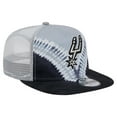 thumbnail image 3 of Men's New Era Black/Silver San Antonio Spurs Throwback Dye Golfer Snapback Hat, 3 of 6