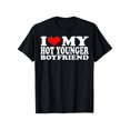 thumbnail image 1 of Camiseta de algodón con cuello redondo y manga corta para hombre, regalo novedoso, "Amo a mi novio más joven y atractivo"., 1 of 6