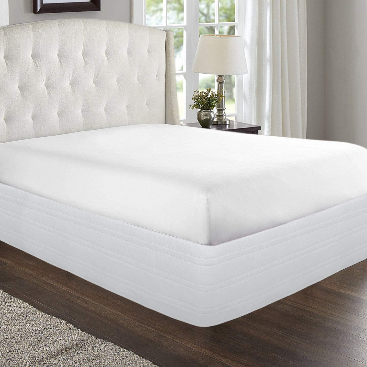 Cotton Blended Quilted White King Bed Skirt, Hang Down Feeling Enhancement