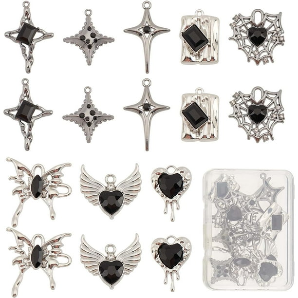 16 piezas de dijes góticos negros de 8 estilos diferentes: dijes de diamantes de imitación, dijes a granel de corazón, mariposa, alas, estrella, telaraña, aleación y vidrio.