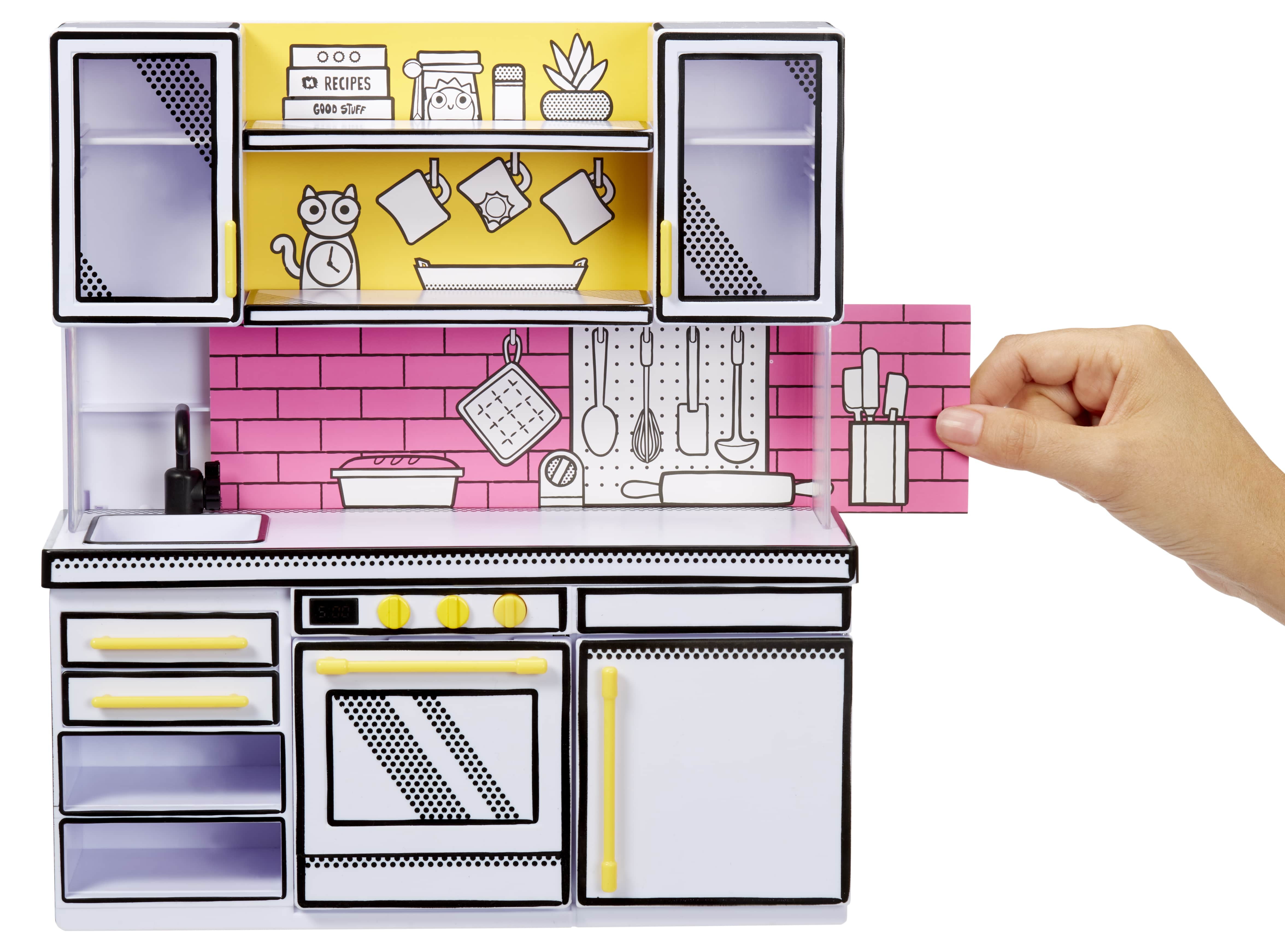 Make It Mini Kitchen MGA's Miniverse, Kitchen Playset, w/ UV Light