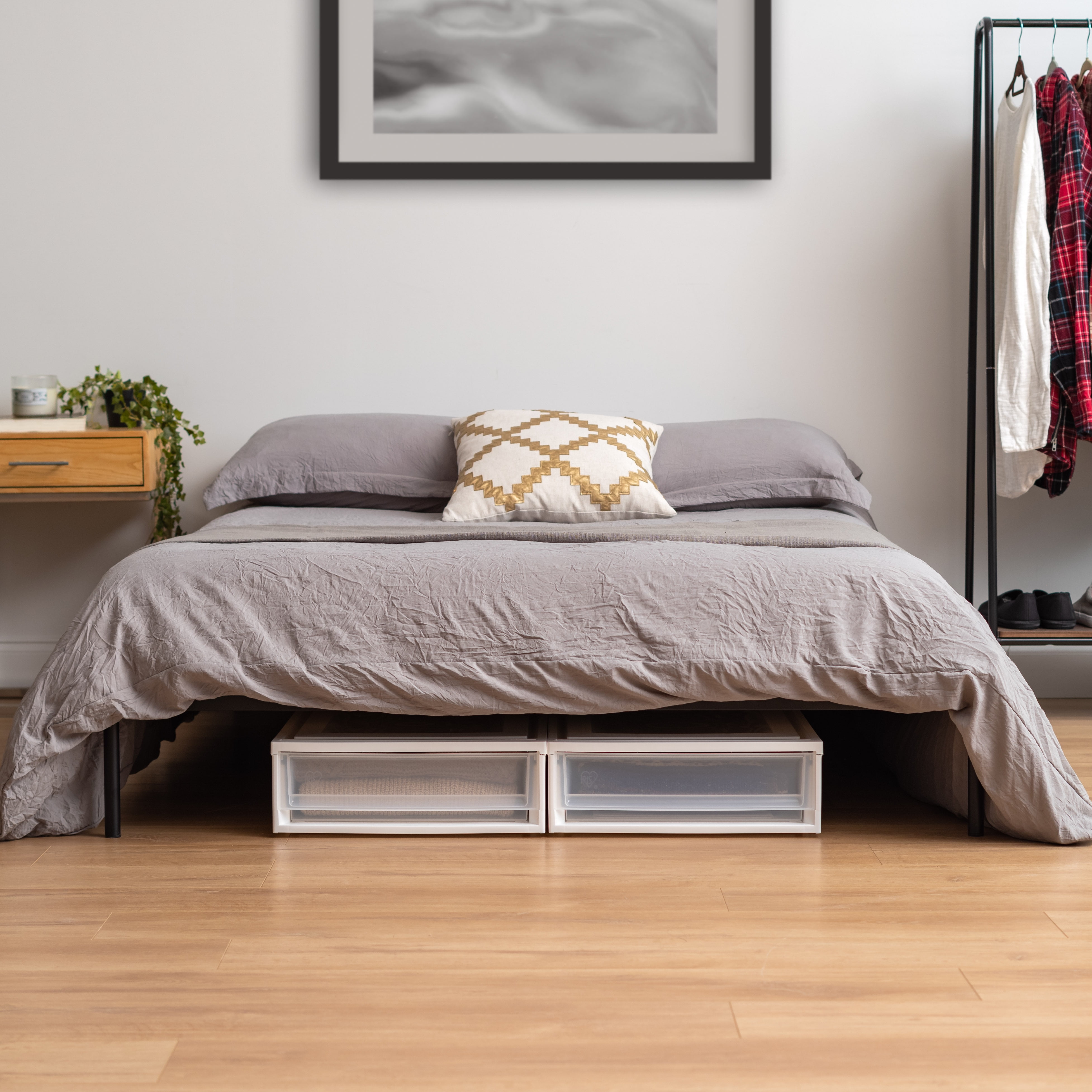 IRIS USA, 27.5 Qt Under Bed Storage Containers, Plastic Storage Drawer, White Chest