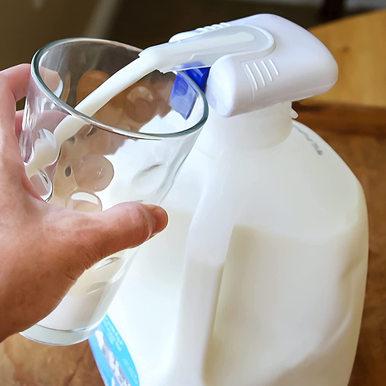 Milk Dispenser For Fridge Gallon,Juice Dispenser,Liquid Dispenser For  Drinks,Juice Pump,Hands-Free,Can Prevent Milk And Beer From  Overflowing,Suitable
