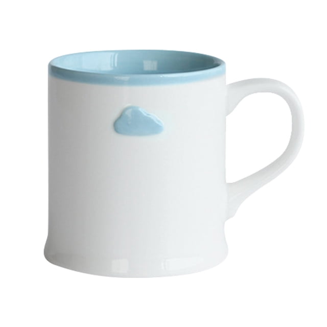 Taza infantil con diseño adorable, perfecta para leche o chocolate caliente.