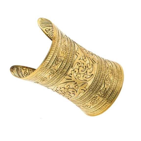 lanema Elegant Openwork Designs Fashionable Bracelet Accessory for Stylish Gatherings