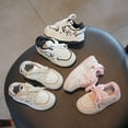 thumbnail image 2 of Zapatillas de deporte para niños, primavera y otoño, zapatillas de deporte suaves y transpirables para niños, zapatos casuales populares y versátiles para niñas en el jardín de infantes, 2 of 6