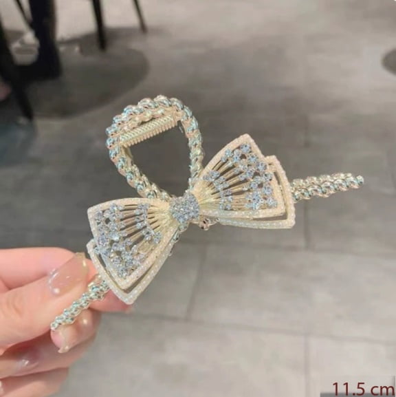 Large Shark Clips for Thick Hair - Stylish and Secure Hold for Everyday Use
