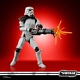 thumbnail image 4 of Figura Heavy Assault Stormtrooper Hasbro Star Wars Colección Vintage 3.7 Pulgadas, 4 of 4