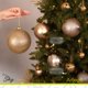 thumbnail image 3 of Esferas para árbol de navidad Artego extra grandes de 15 cm de diámetro paq 6 esferas  Champagne Línea SKY 3 diversos acabados navideños Mate, brillantes, cromadas para colgar Christmas ornaments, 3 of 7