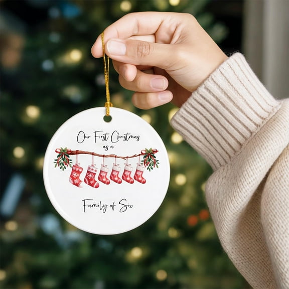 Family Christmas Ornaments Personalized Family of Three Christmas Ornament 2025, Best Parents and Kids Gift for Wife, Husbands, Her, Him Baby First Christmas Ornaments(D)
