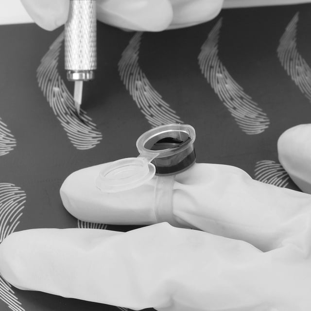 50 Uds anillo taza a prueba de polvo desechable tatuaje pigmento taza a prueba de fugas suministros de tatuaje Ndcxsfigh Cuidado Belleza