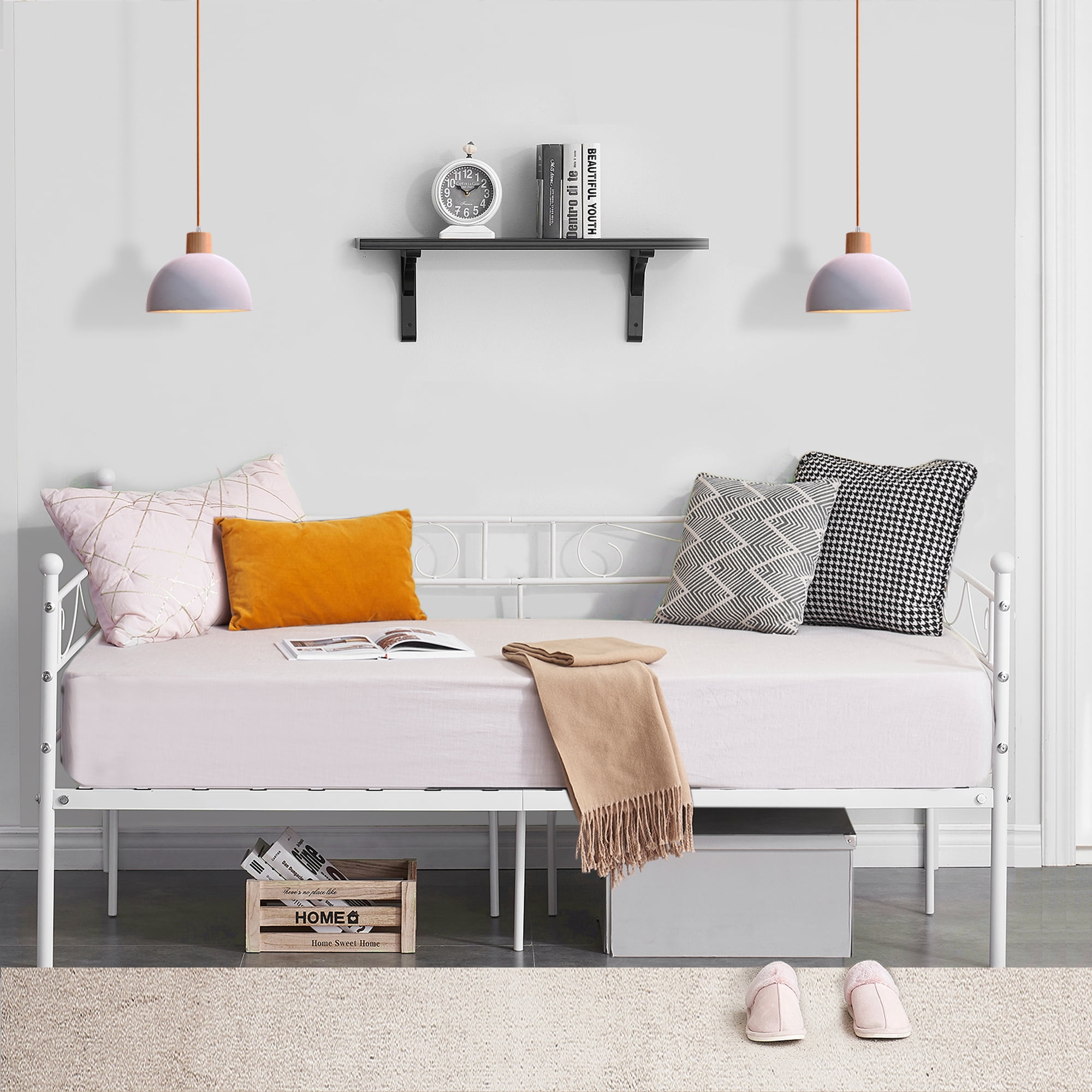 Metal Bed Frame Day Bed for Living Room Children Room Guest Room Single