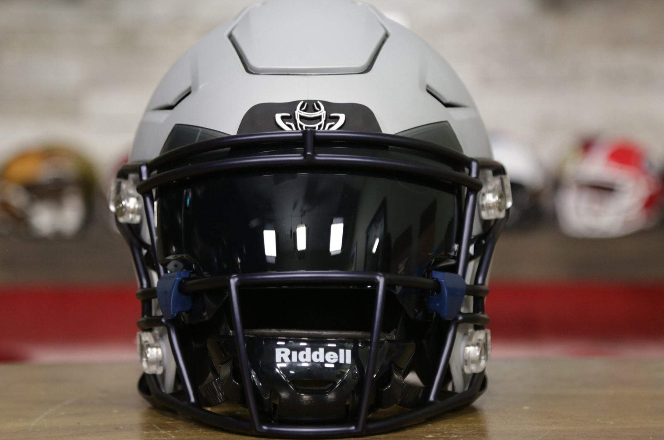 adult nike gridiron 2.0 football visor