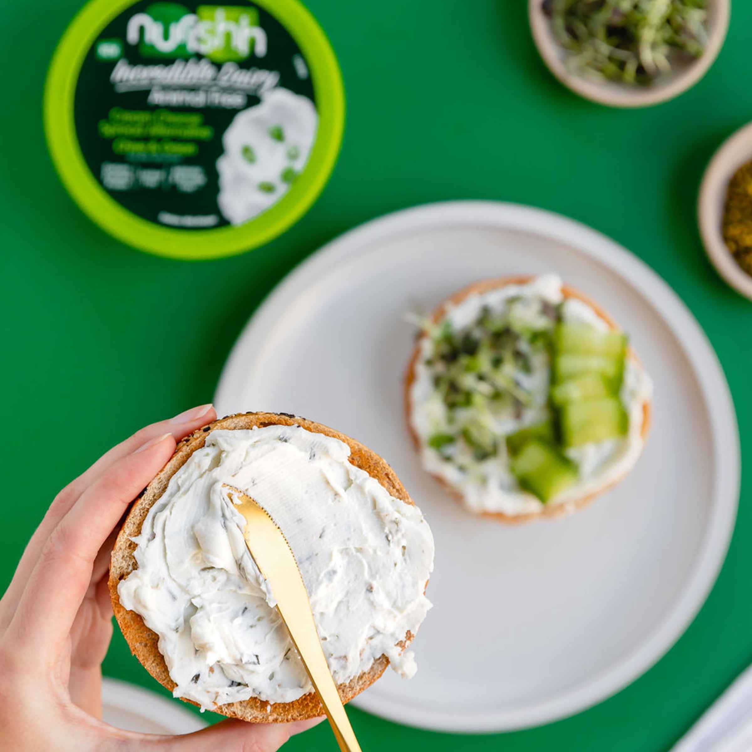 Nurishh Lactose Free Cream Cheese Alternative Spreadable Chive