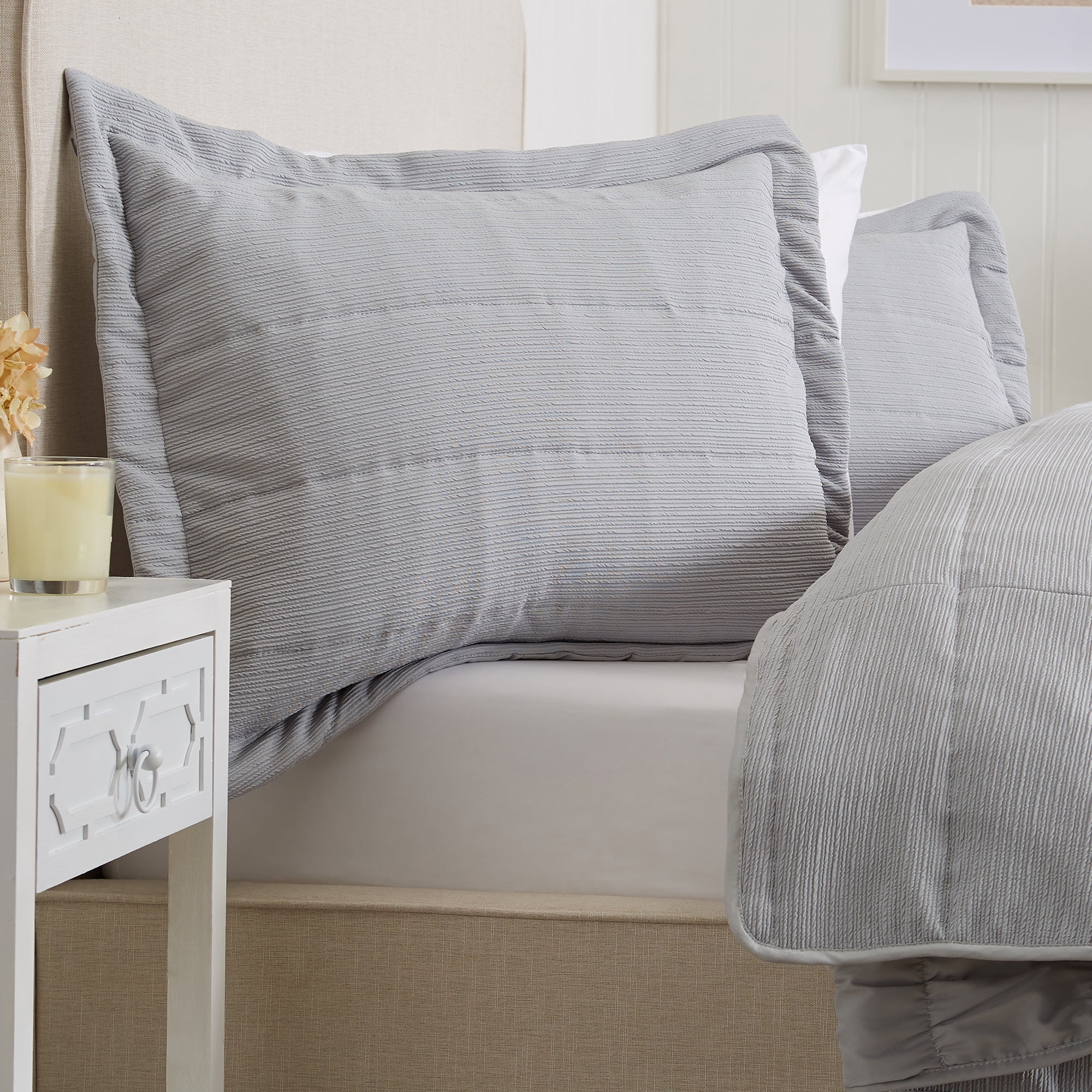 Great Bay Home Textured Spandex Solid Reversible Quilt Set With Shams  (Twin, Light Grey)