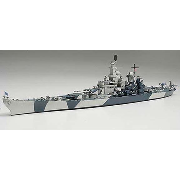 Tamiya USA Water Line Series U.S. Battleship BB-61 Iowa Model Kit