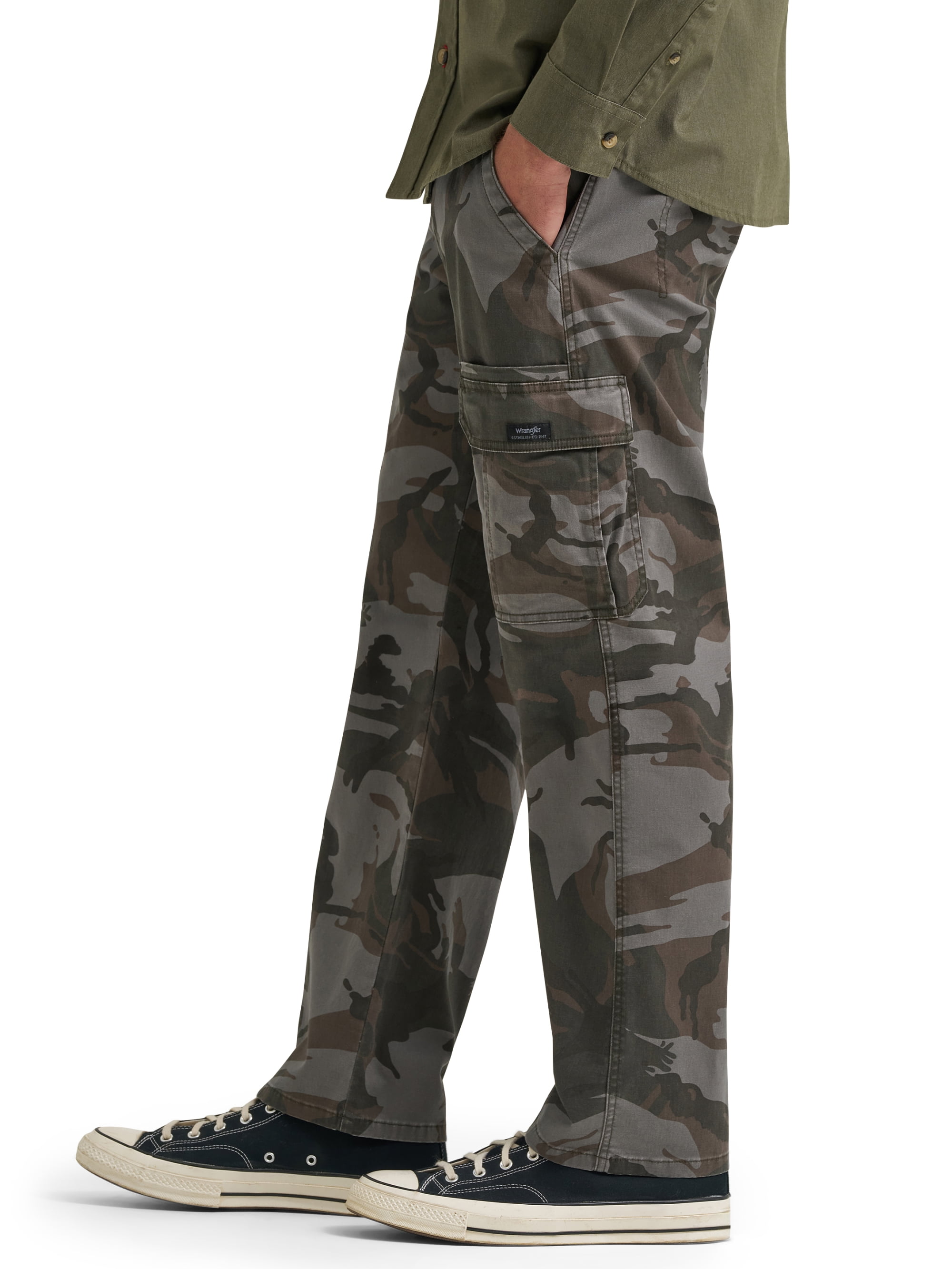 Wrangler Men's and Big Men's Relaxed Fit Cargo Pants With Stretch