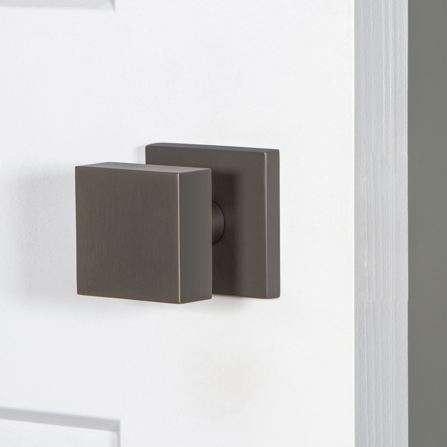 Viaggio 624814 Quadrato Solid Brass Non-Turning One-Sided Dummy Door Knob - Brass