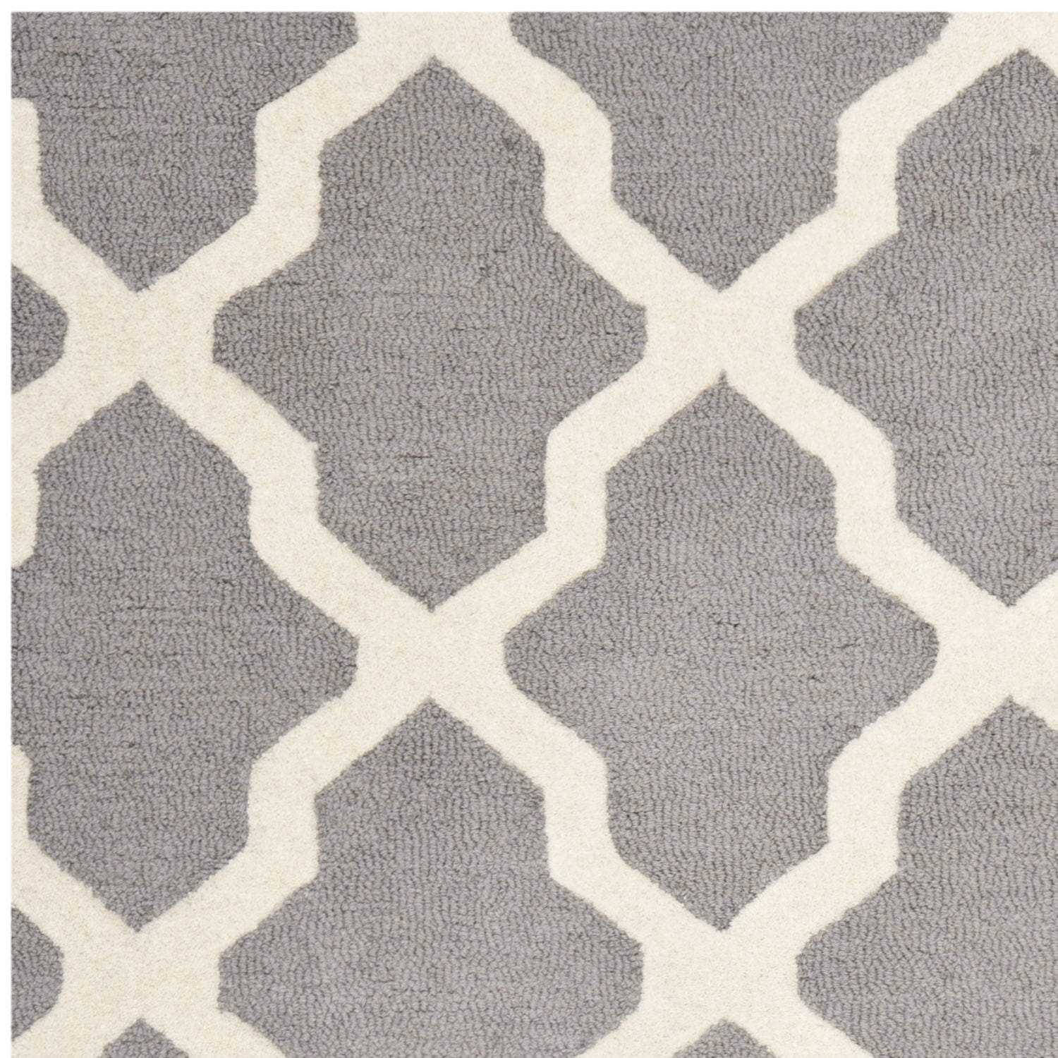 SAFAVIEH Cambridge Liam Geometric Wool Runner Rug, Silver/Ivory, 2'6" x 10'