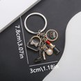thumbnail image 2 of Lápiz labial Keychain Charm elegante con forma de corona negra para mujer, 2 of 2
