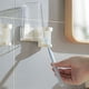 thumbnail image 1 of Soporte para cepillos de dientes Macarena montado en la pared, 1 of 8
