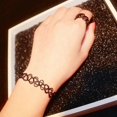 thumbnail image 4 of ZHAOCHENG Conjunto de gargantilla elástica de moda con anillo, pulsera y collar en negro, 4 of 5