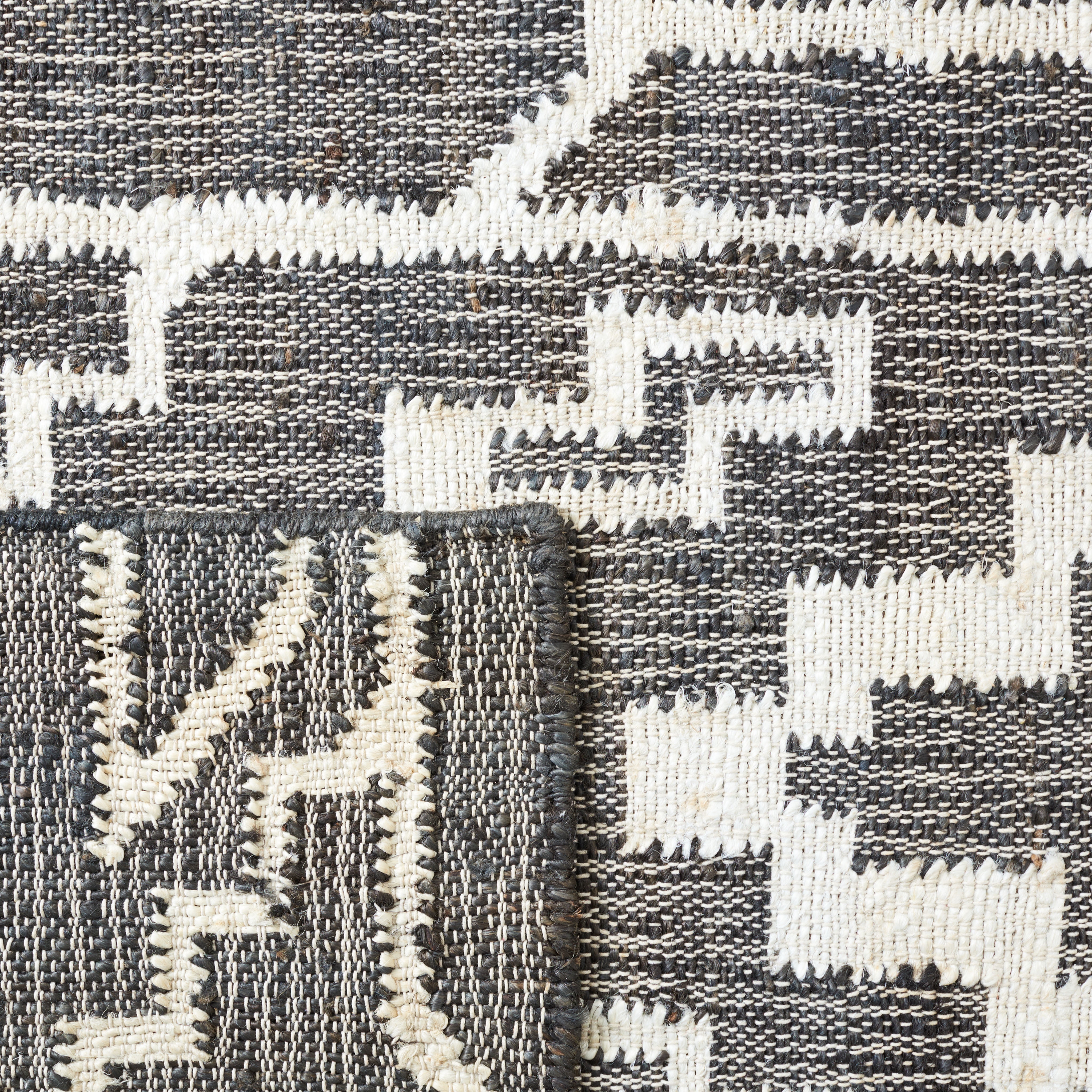 SAFAVIEH Natural Fiber Natalie Geometric Area Rug, Black/Ivory, 8' x 10'