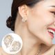 thumbnail image 3 of 1 par de pendientes de aro para mujer: estructura hueca con perlas artificiales en racimo. Pendientes de perla ligeros y elegantes para fiestas y uso diario., 3 of 8