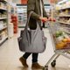 thumbnail image 5 of Bolsa de compras plegable | Bolsa reutilizable con portabotellas | Bolso de hombro impermeable de gran capacidad para la compra, viajes y uso diario, 5 of 7