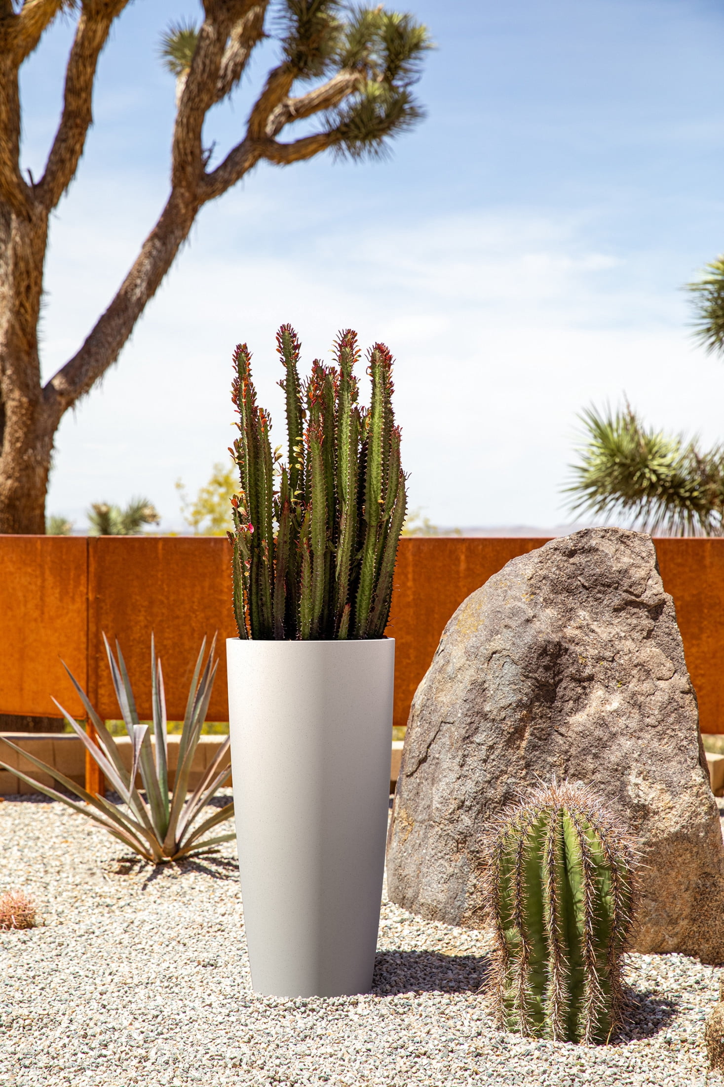 Veradek Mason Series Selena 28" Plastic-Stone Planter 2-Pack White