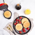 thumbnail image 2 of Uncanny Brands Pokémon Pikachu Mini Waffle Maker - Aparato de cocina Pokemon, 2 of 5