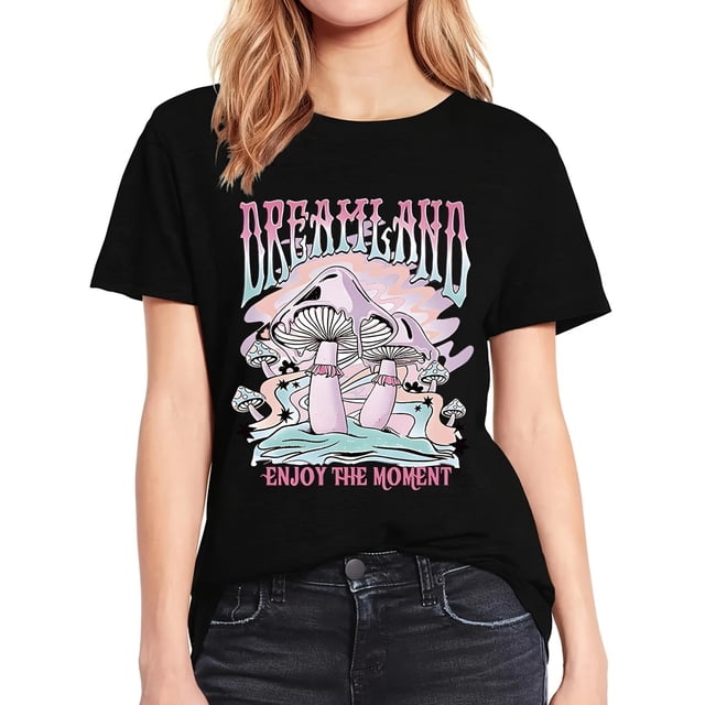 Women'S Vintage Dreamland Graphic Tee, 100% Polyester Knit Fabric, Crew Neck, Short Sleeve, Regular Length, Summer Casual T-Shirt with Geometric Pattern Print
