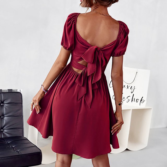 Vestido con ribete de volantes,Vestido con ribete de volantes fruncidosVestido corto fruncidoVestido con volantes fruncidosInnovación moderna